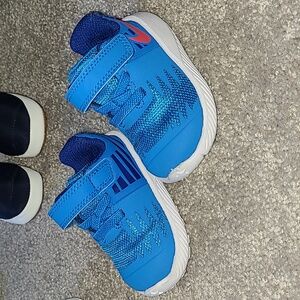 Toddler 2c nikes brand new